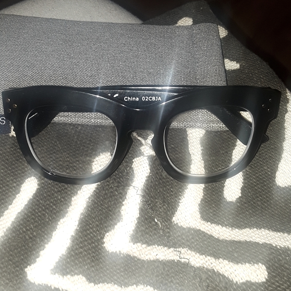 Peepers readers